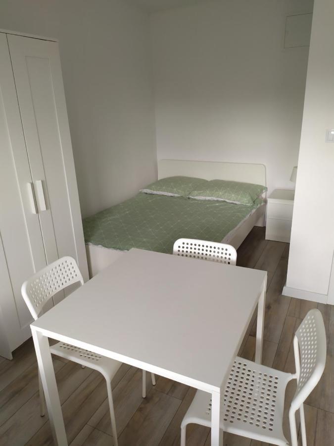 Apartmán Pokoje Na Ogrodowej W Grzybowie Grzybowo  Exteriér fotografie